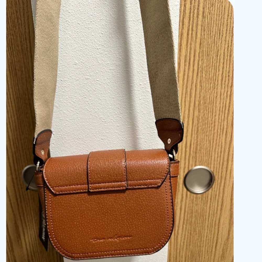 True Religion Tan Crossbody Bag with Gold Accent - Picture 2 of 4